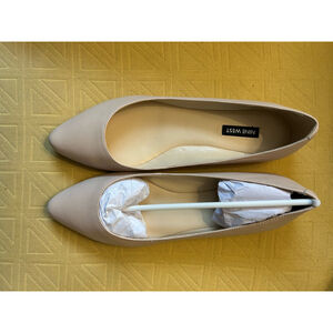 Women Nine West Flats Size 9.5 M Ivory